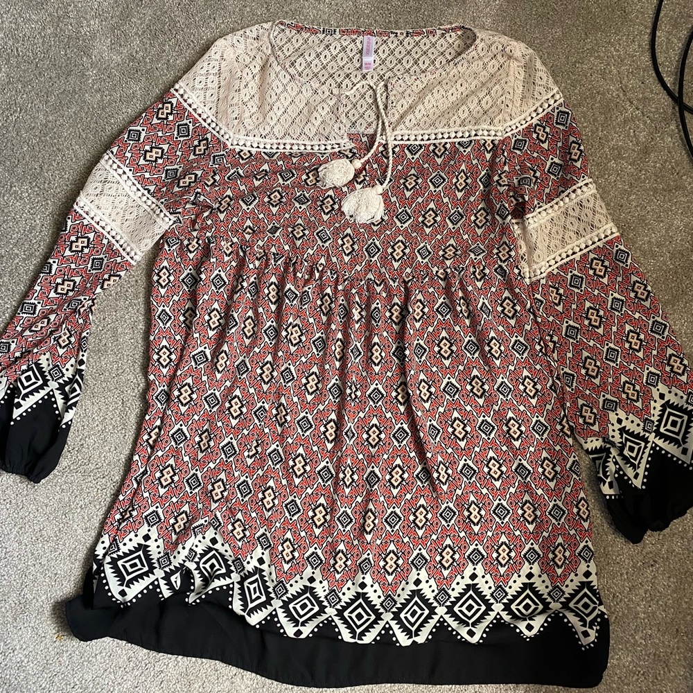 Xhilaration Dress, Size Medium, Loose fitting. Really cold condition